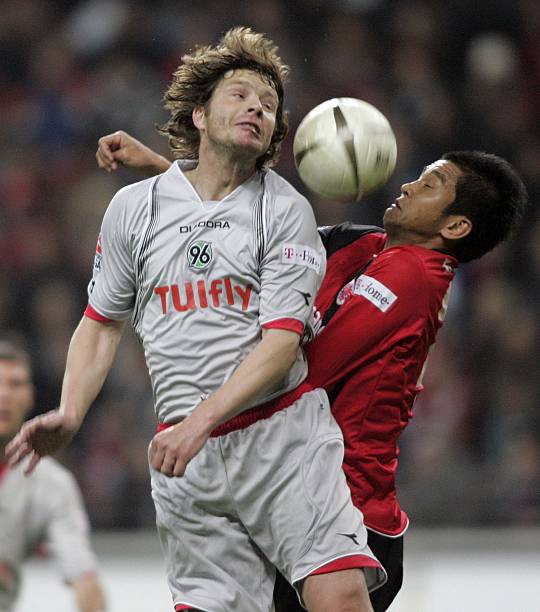 中卫的反应 中卫的反应