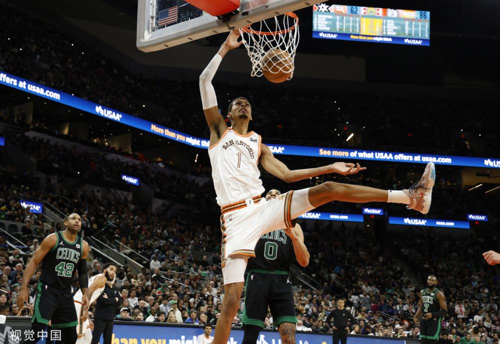 上和场下的 上和场下的