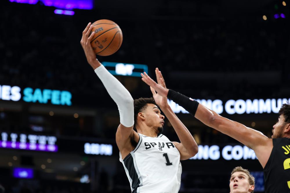 正是因为他 正是因为他